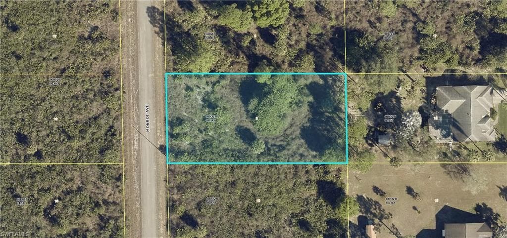 606 Monroe AVE LEHIGH ACRES, FL 33972