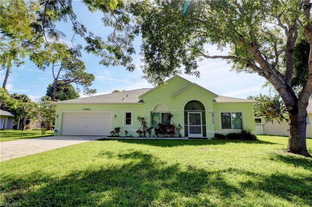 13762 Fern Trail DR NORTH FORT MYERS, FL 33903