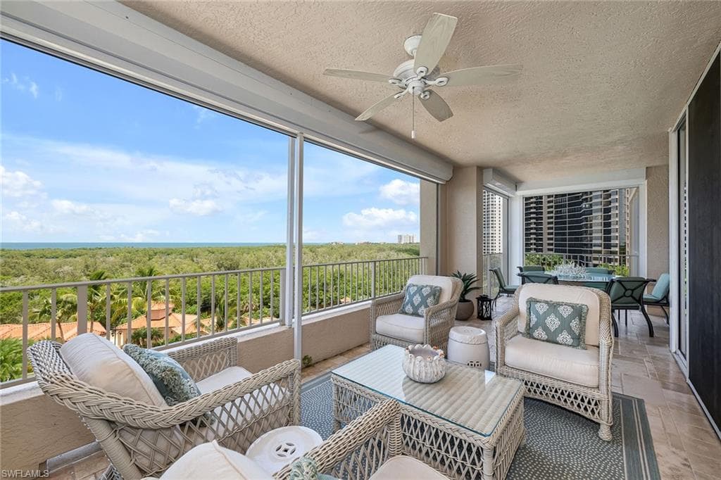 6597 Nicholas BLVD 704 NAPLES, FL 34108