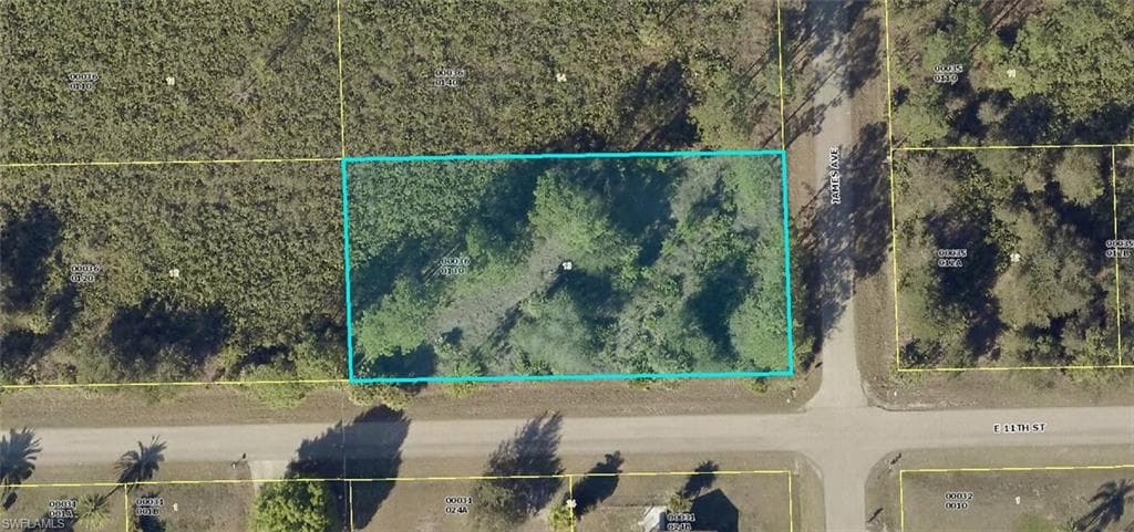 1101 James AVE LEHIGH ACRES, FL 33936