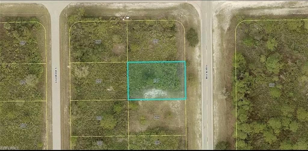 472-474 Bell BLVD S LEHIGH ACRES, FL 33974
