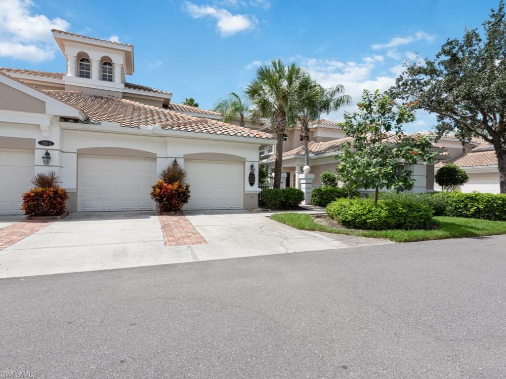 3965 Deer Crossing CT 202 NAPLES, FL 34114