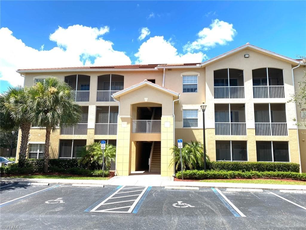 9015 Colby DR 2021 FORT MYERS, FL 33919