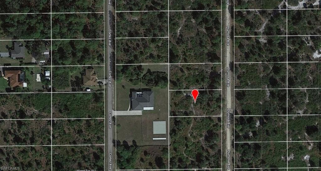 807 Plumosa AVE LEHIGH ACRES, FL 33972