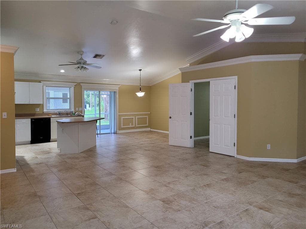 4621 30th ST SW LEHIGH ACRES, FL 33973