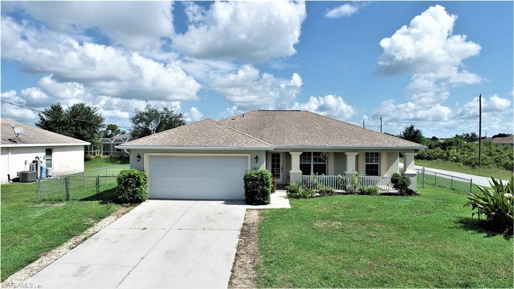 2800 55th ST W LEHIGH ACRES, FL 33971