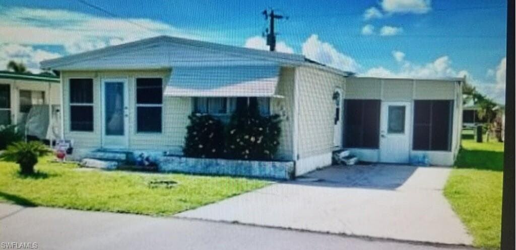 3308 Galaxy WAY NORTH FORT MYERS, FL 33903