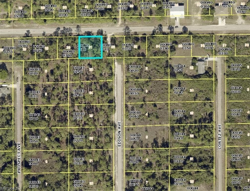 401-403 W 12th ST LEHIGH ACRES, FL 33972