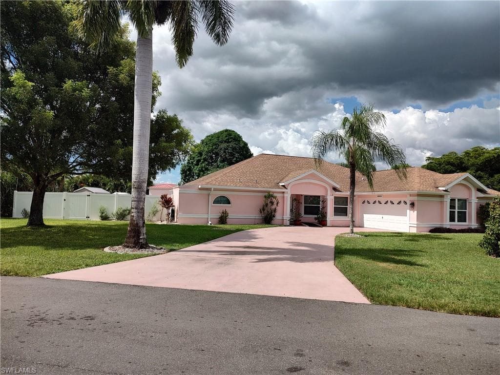 1021 SE 16th TER CAPE CORAL, FL 33990