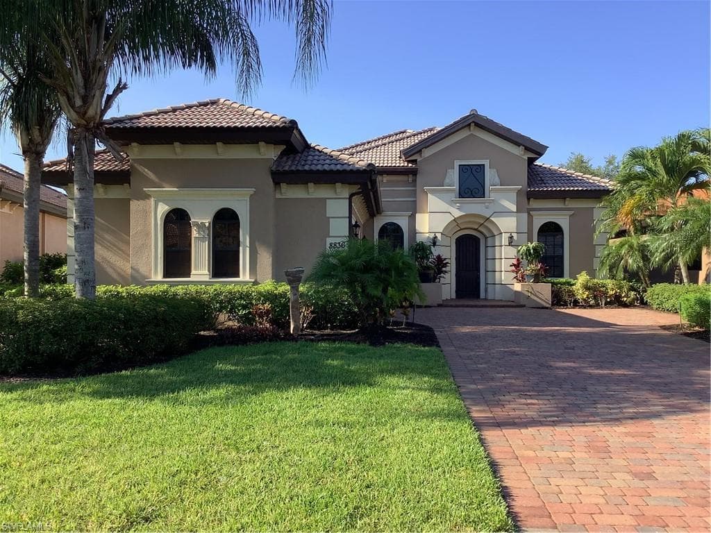 8836 Sarita CT FORT MYERS, FL 33912