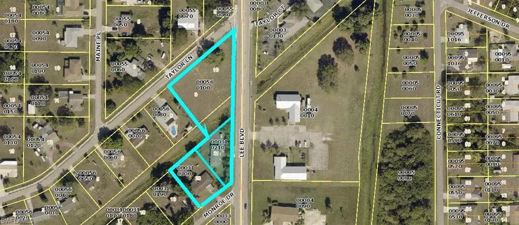 211 Lee BLVD LEHIGH ACRES, FL 33936