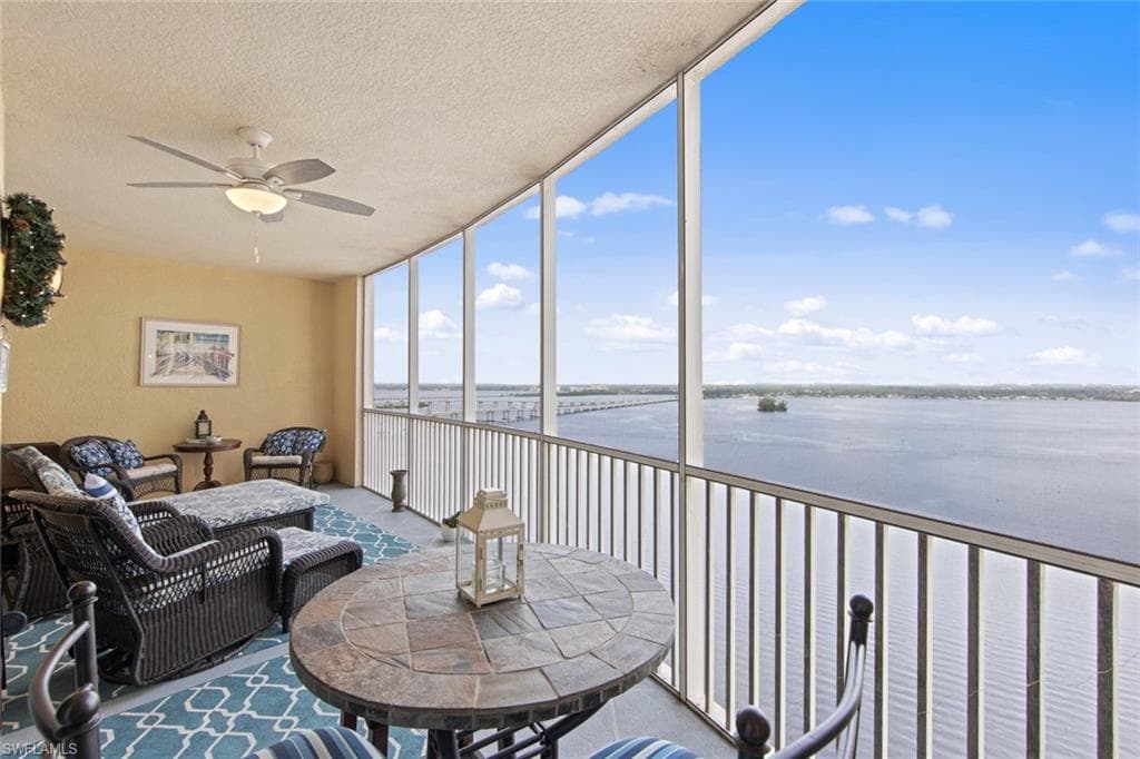 2743 1st ST 2104 FORT MYERS, FL 33916