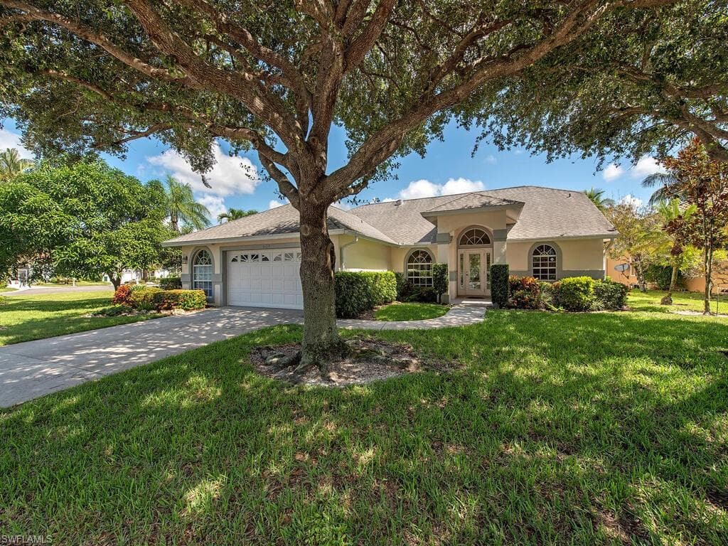 5107 Harrogate CT NAPLES, FL 34112