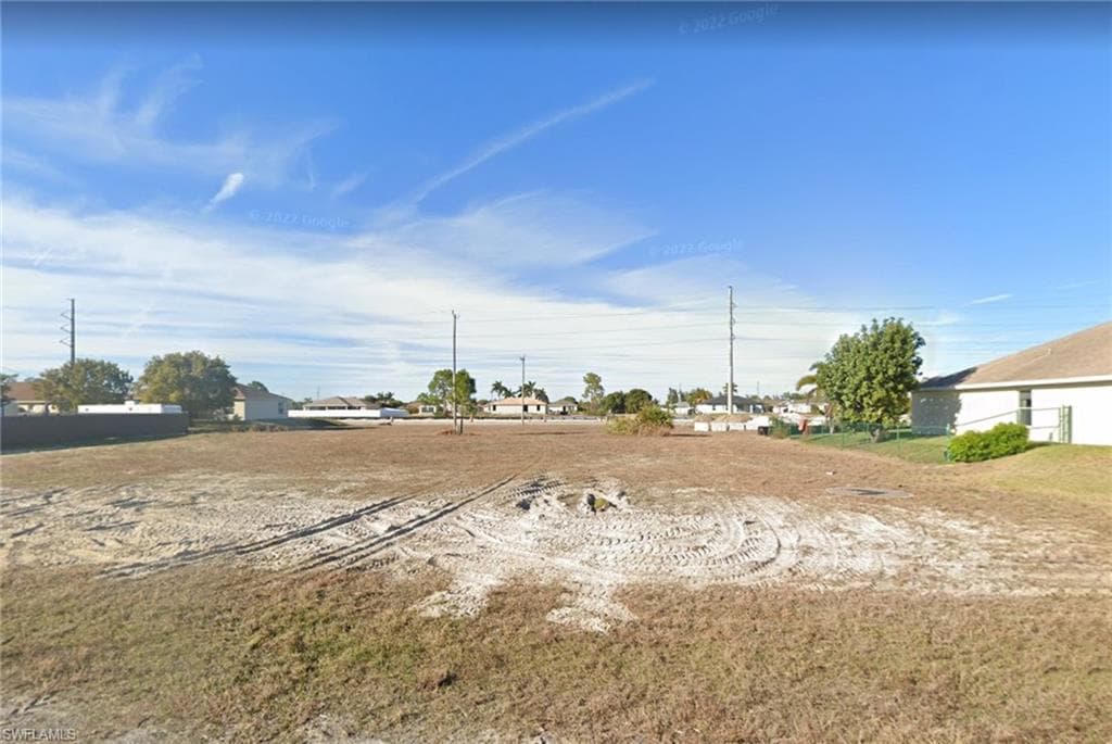 2219 NW 23rd TER CAPE CORAL, FL 33993