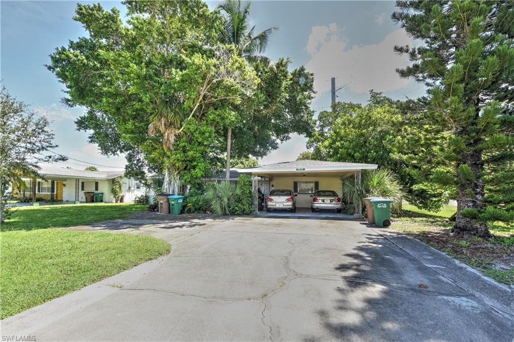 2525 SE 16th PL 1-2 CAPE CORAL, FL 33904