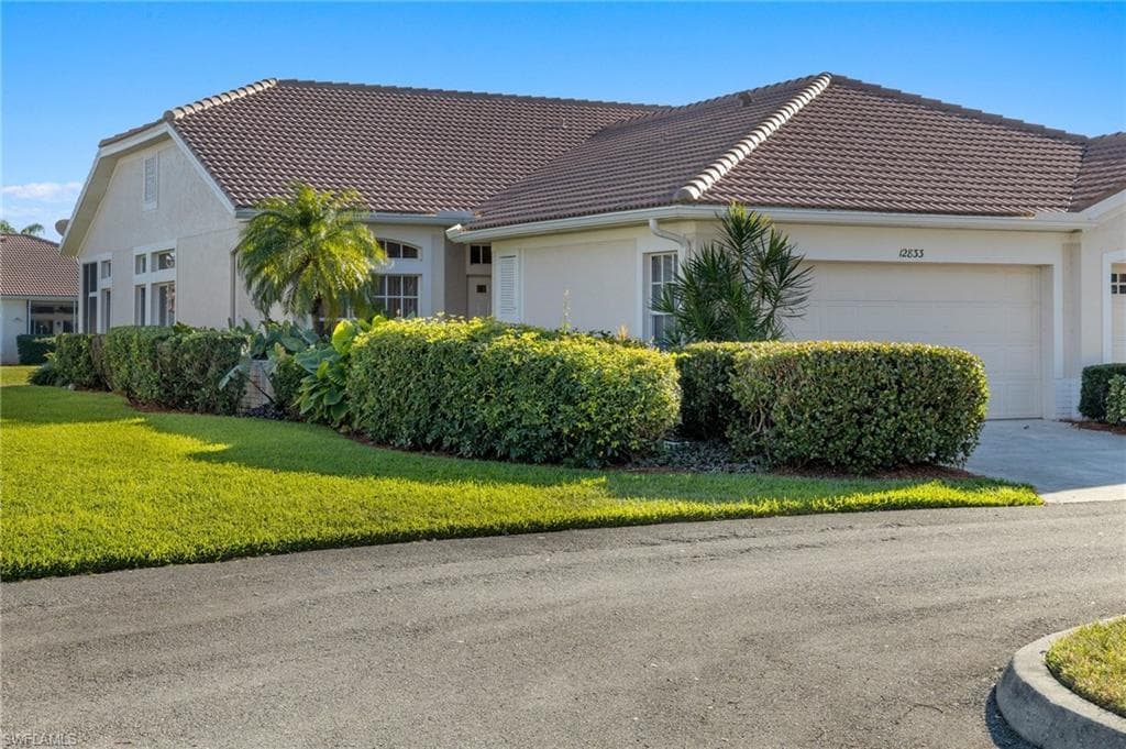 12833 Devonshire Lakes CIR FORT MYERS, FL 33913