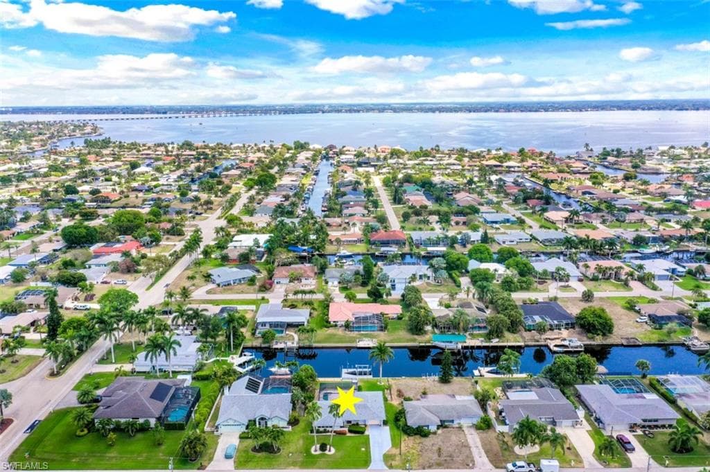 3009 SE 18th PL CAPE CORAL, FL 33904