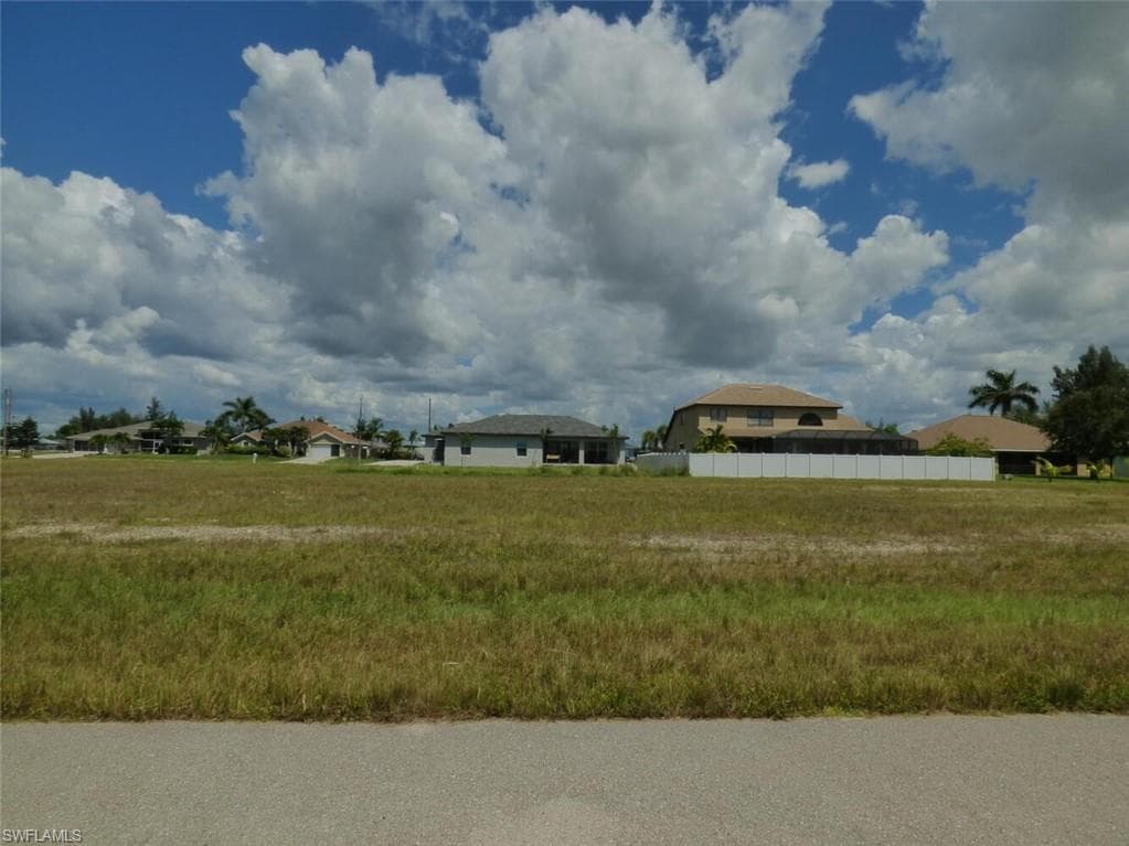 2717 NW 46th AVE CAPE CORAL, FL 33993