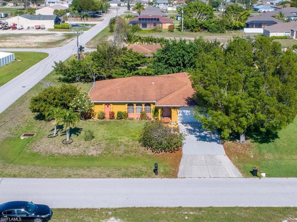 4403 SW 9th PL CAPE CORAL, FL 33914
