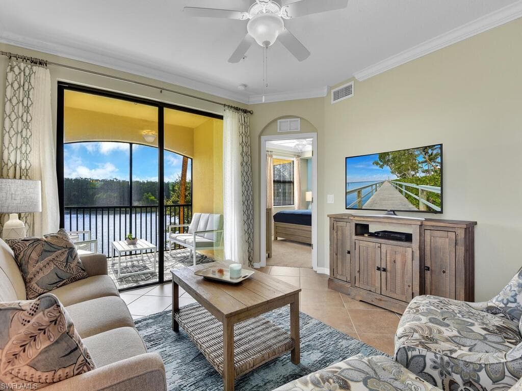 9566 Trevi CT 4921 NAPLES, FL 34113