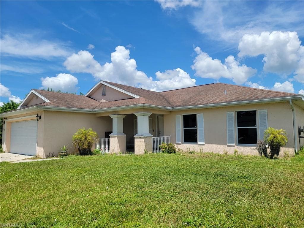 4004 4th ST W LEHIGH ACRES, FL 33971