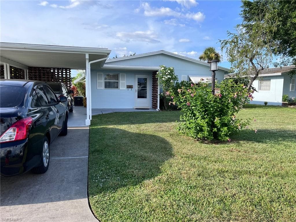2205 Croton CT LEHIGH ACRES, FL 33936