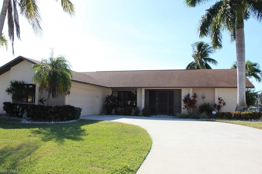 818 SW 56th ST CAPE CORAL, FL 33914