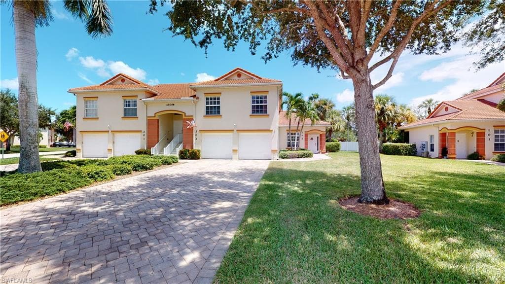 25058 Peacock LN 102 NAPLES, FL 34114