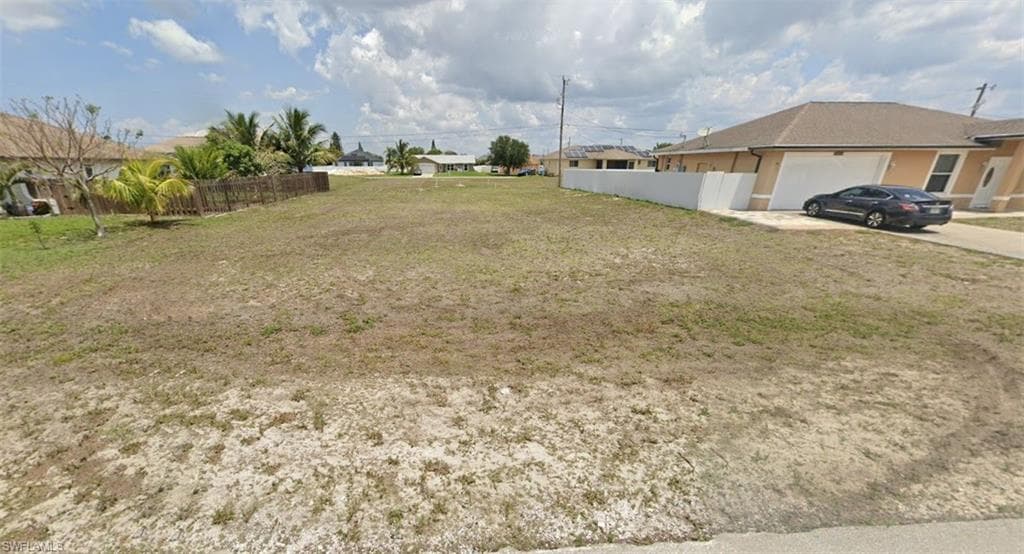 1009 NE 9th ST CAPE CORAL, FL 33909