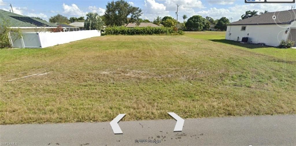 1523 SE 8th AVE CAPE CORAL, FL 33990