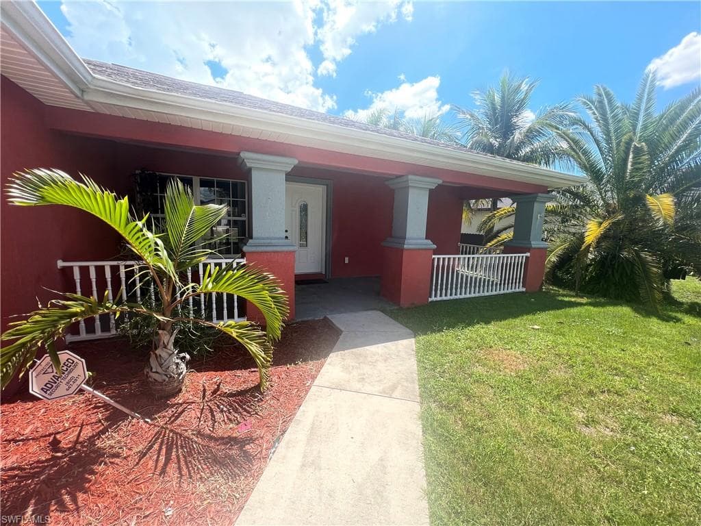 202 Diplomat PKWY E CAPE CORAL, FL 33909