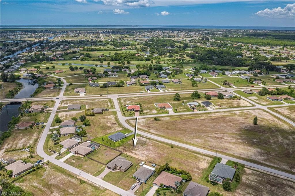 2260 NW 15th TER CAPE CORAL, FL 33993