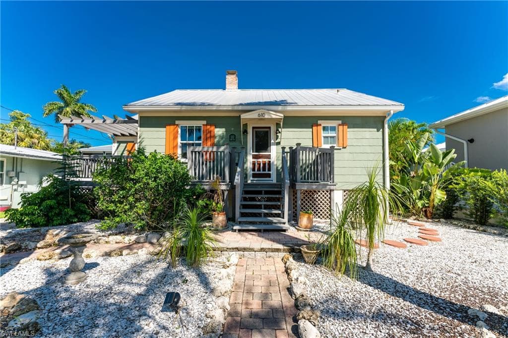 610 Palm AVE PUNTA GORDA, FL 33950