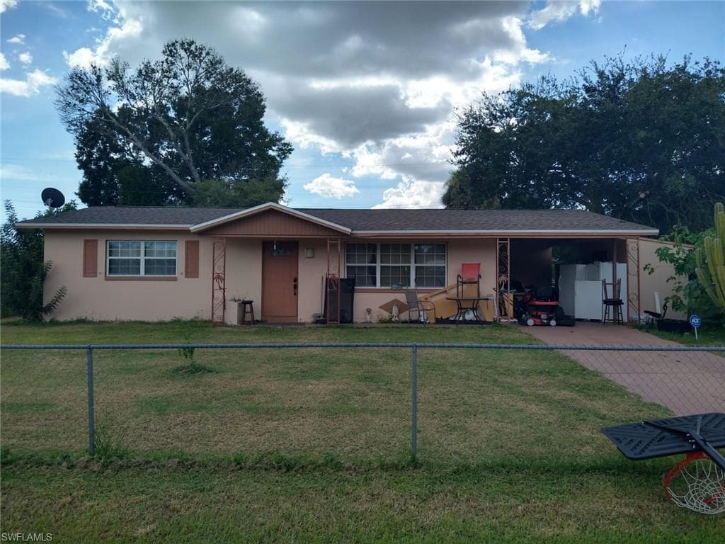 111 Alcala AVE LEHIGH ACRES, FL 33936