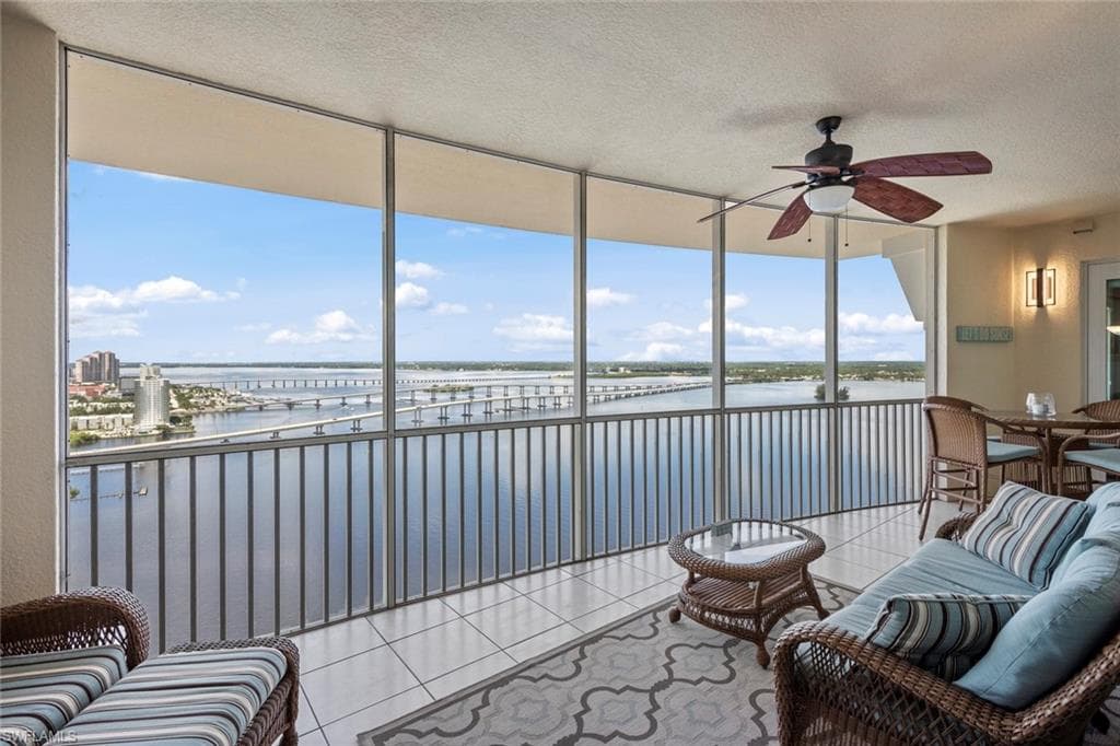 2745 1st ST 2601 FORT MYERS, FL 33916