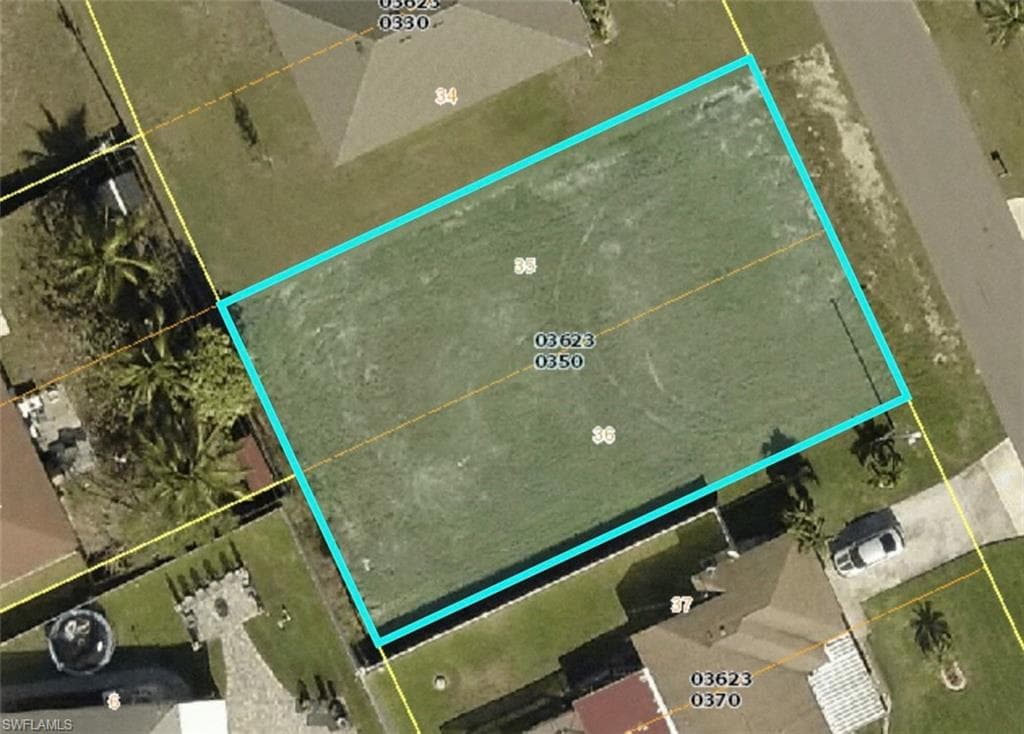 212 SW 10th AVE CAPE CORAL, FL 33991