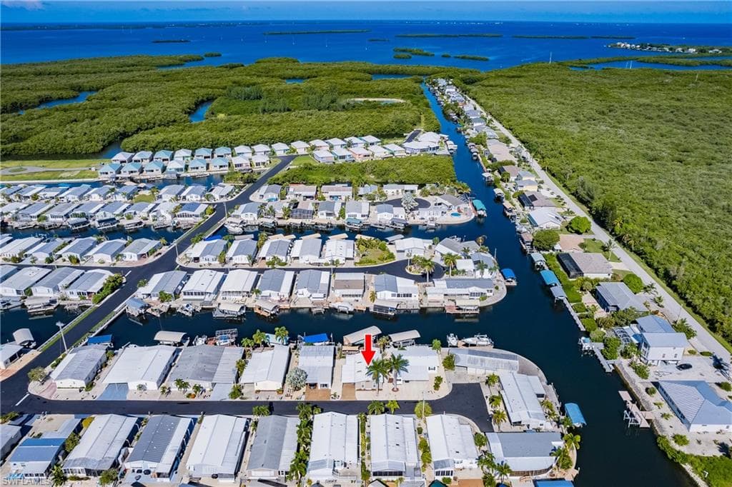 3103 Harpoon LN ST. JAMES CITY, FL 33956