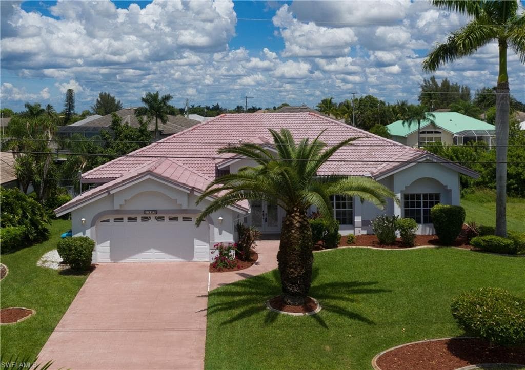 1809 SW 45th LN CAPE CORAL, FL 33914