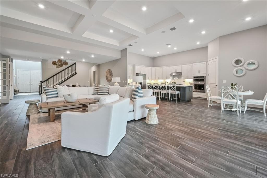 9591 Curlew DR NAPLES, FL 34120