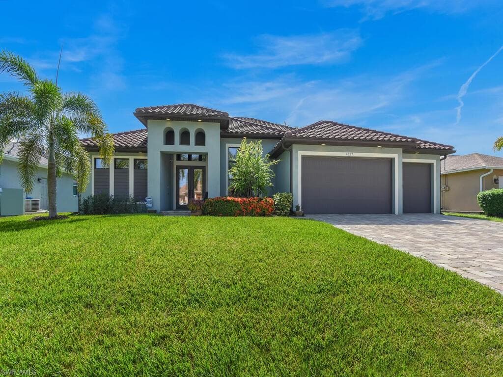 4337 SW 26th AVE CAPE CORAL, FL 33914