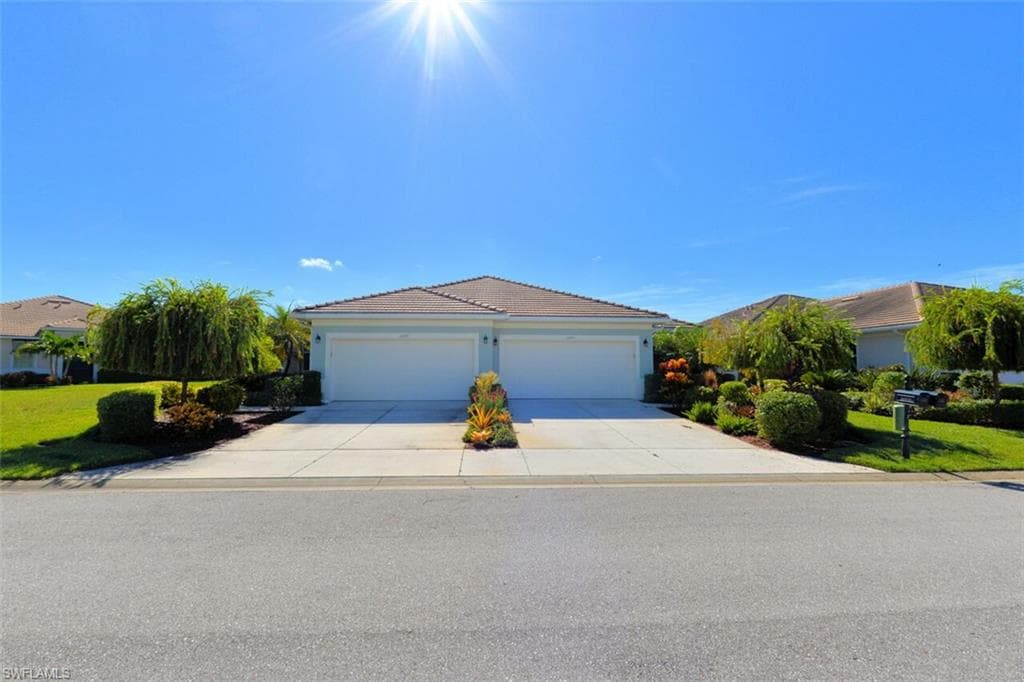 10439 Sirene WAY FORT MYERS, FL 33913