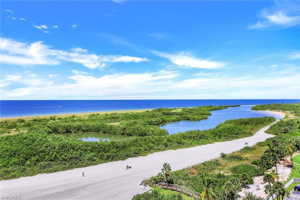 320 Seaview CT 1210 MARCO ISLAND, FL 34145