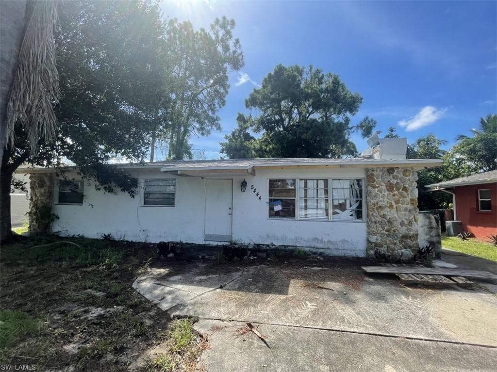5444 Martin ST NAPLES, FL 34113
