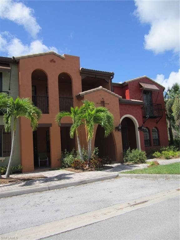 9026 Alturas LN 34-4 NAPLES, FL 34113