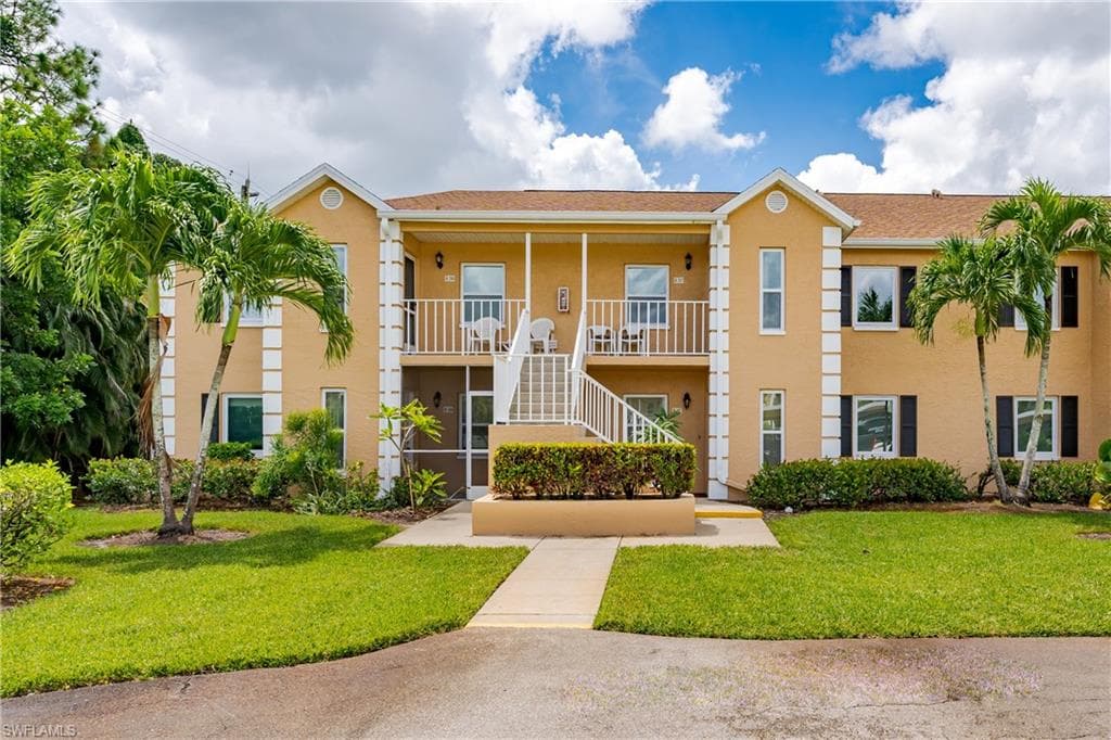 1950 W Crown Pointe BLVD B-207 NAPLES, FL 34112