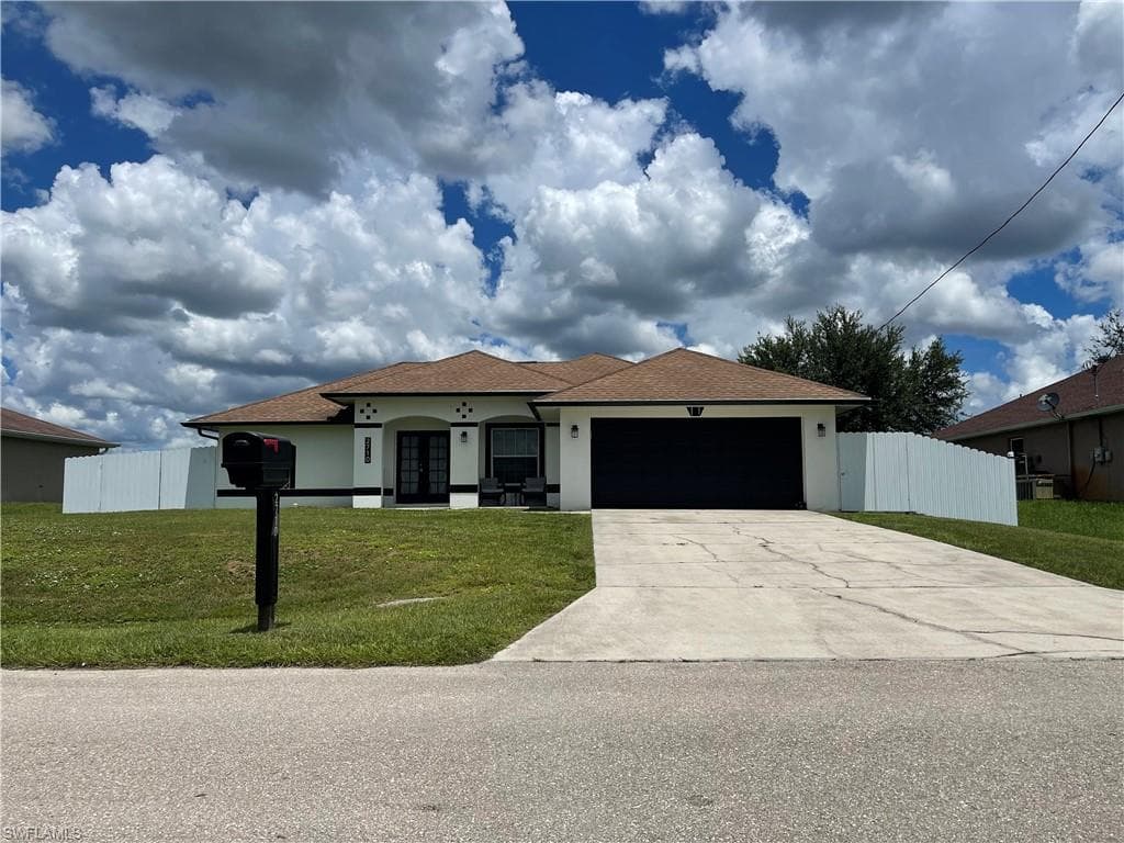 2710 25th ST SW LEHIGH ACRES, FL 33976