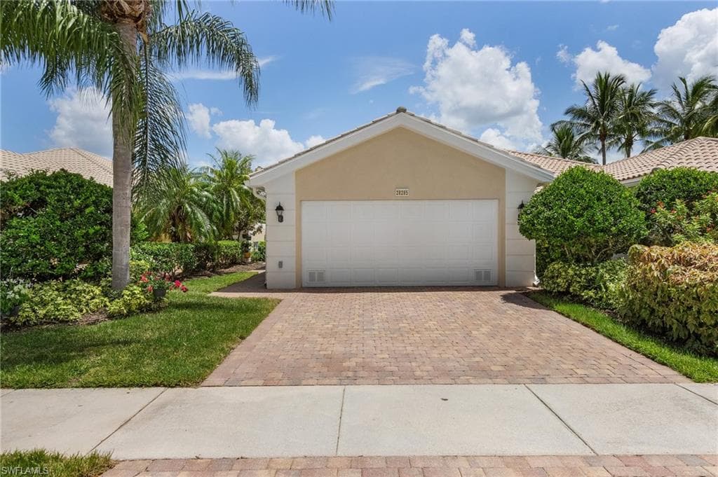 28285 Islet TRL BONITA SPRINGS, FL 34135