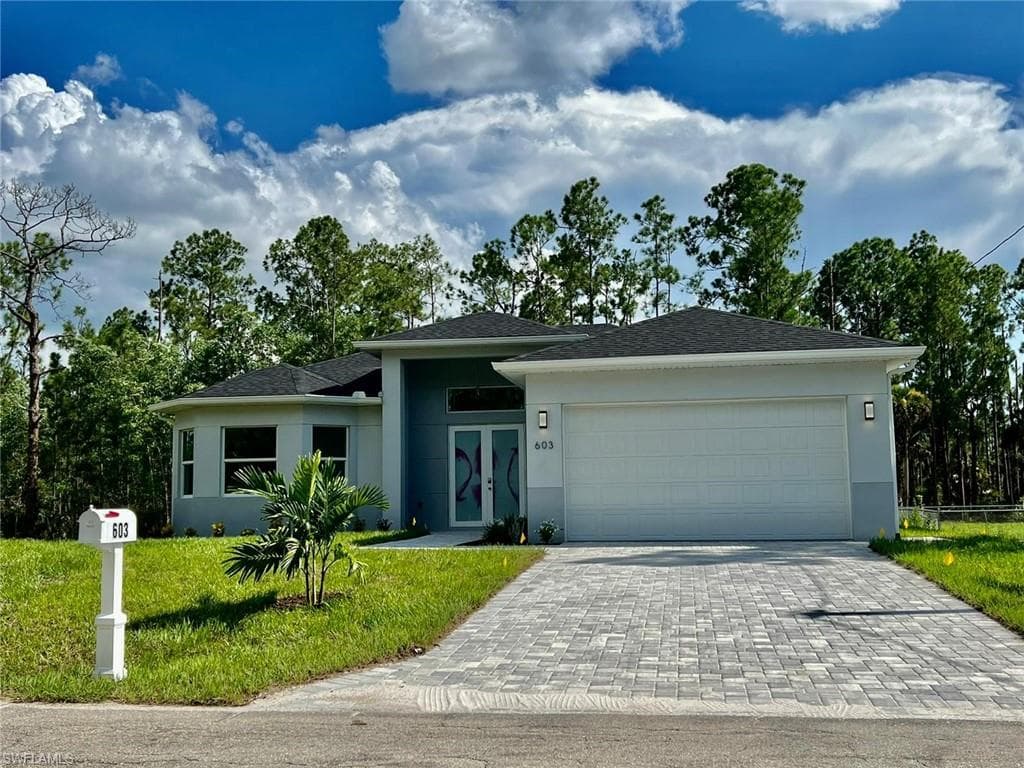 603 W 9th ST LEHIGH ACRES, FL 33972