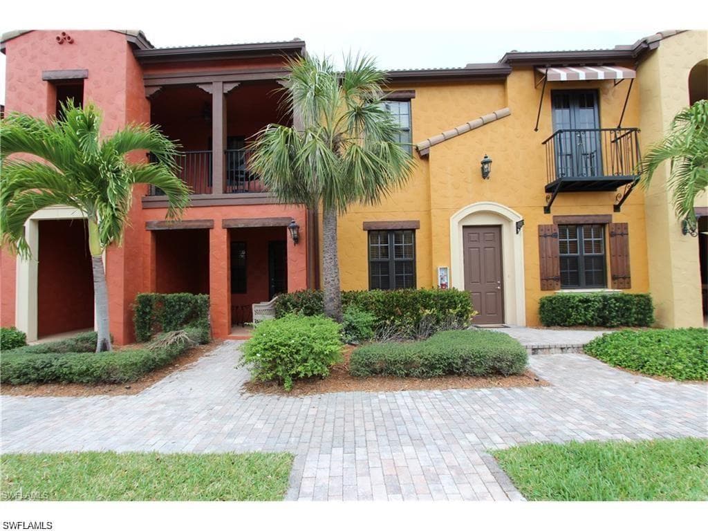 8988 Cambria CIR 17-3 NAPLES, FL 34113
