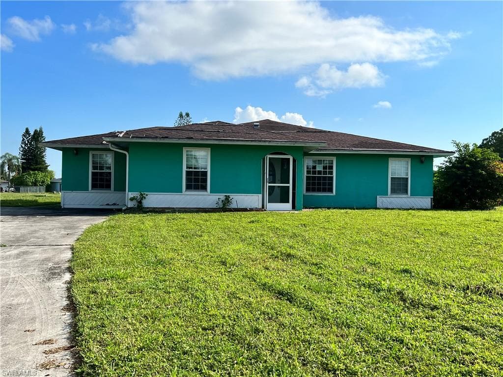 1432 Caywood CIR N LEHIGH ACRES, FL 33936